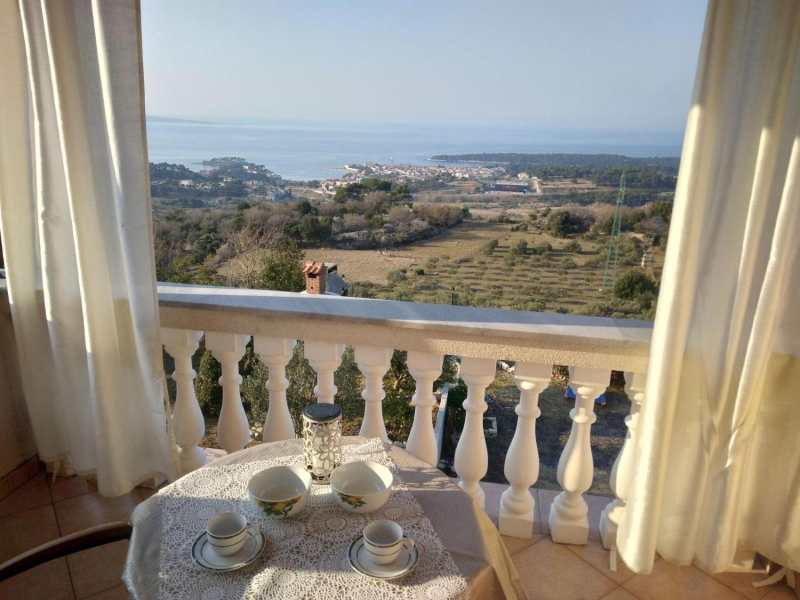 Apartments Panorama View Zeljko Scerbe Mundanije ภายนอก รูปภาพ